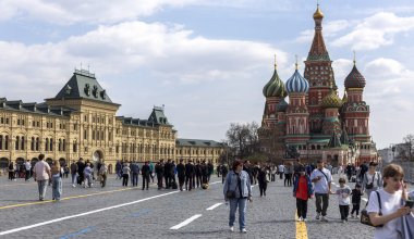 За казахстанцами в России установят цифровую слежку