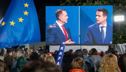 Выборы президента проходят в Польше: шансы соперников практически сравнялись